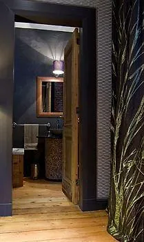 Hotel Le Tissu Antwerp 3*,